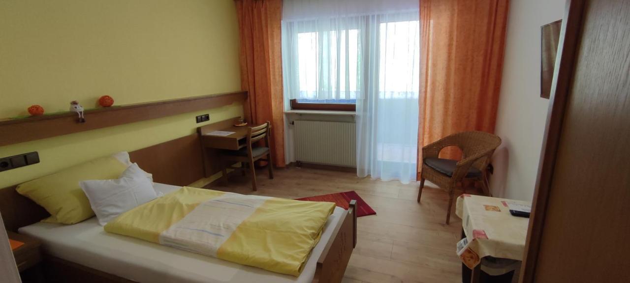Landgasthof Heldenberg Lauterstein Εξωτερικό φωτογραφία